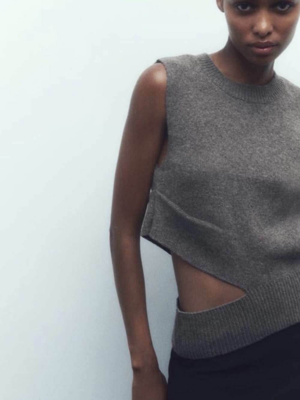 Zara Cut out Knit Wool Blend Sweater in Mid- Gray size Small - Picture 3 of 9